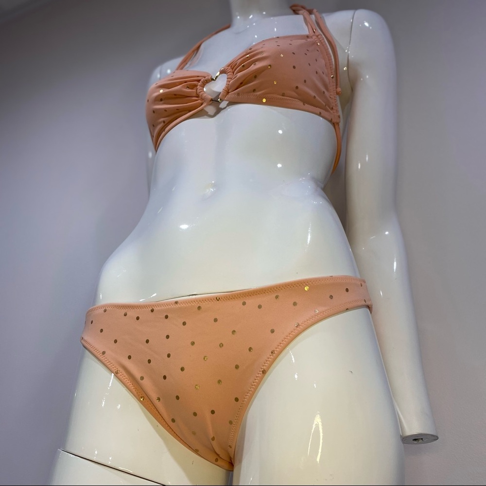 Pale pink Victoria’s Secret bikini